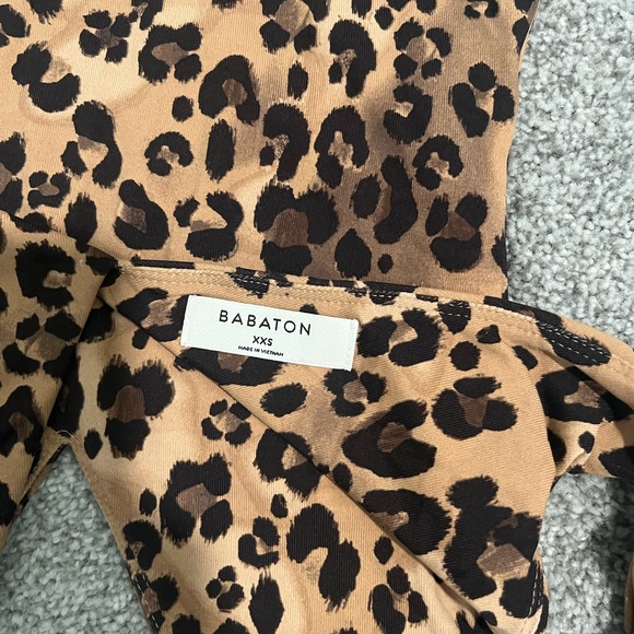 V-neck leopard print bodysuit with a thong-cut bottom. Excellent condition. - Picture 8 of 9
